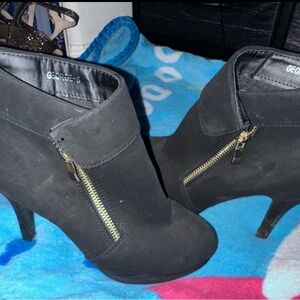 Allen Edmonds Black Ankle Booties with Metallic Zipper